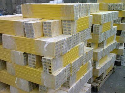 杭州玻璃钢绝缘横担